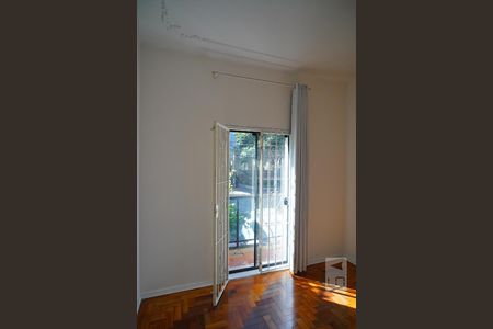 Quarto 2 de apartamento para alugar com 2 quartos, 76m² em Floresta, Porto Alegre