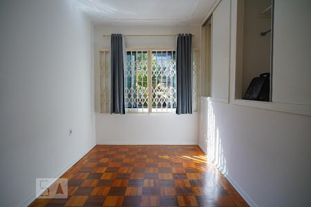 Quarto 1 de apartamento para alugar com 2 quartos, 76m² em Floresta, Porto Alegre