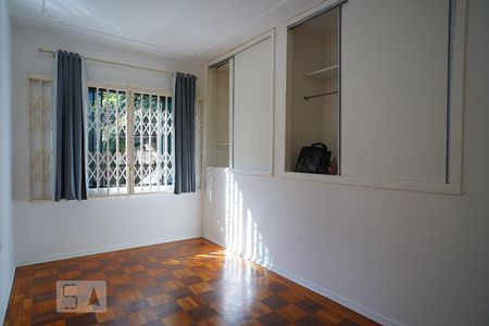 Quarto 1 de apartamento para alugar com 2 quartos, 76m² em Floresta, Porto Alegre