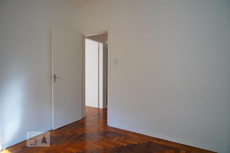 Quarto 2 de apartamento para alugar com 2 quartos, 76m² em Floresta, Porto Alegre