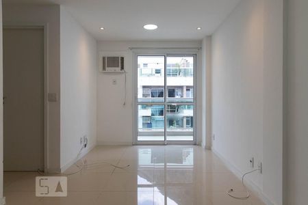 Sala 1 de apartamento à venda com 3 quartos, 135m² em Vargem Pequena, Rio de Janeiro