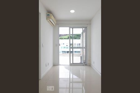 Sala 2 de apartamento à venda com 3 quartos, 135m² em Vargem Pequena, Rio de Janeiro