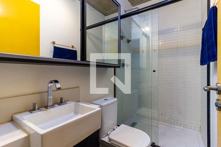 Banheiro de kitnet/studio para alugar com 1 quarto, 30m² em República, São Paulo