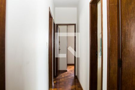 Corredor de apartamento à venda com 4 quartos, 89m² em Sagrada Família, Belo Horizonte