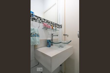 Lavabo de casa de condomínio à venda com 2 quartos, 102m² em Imirim, São Paulo