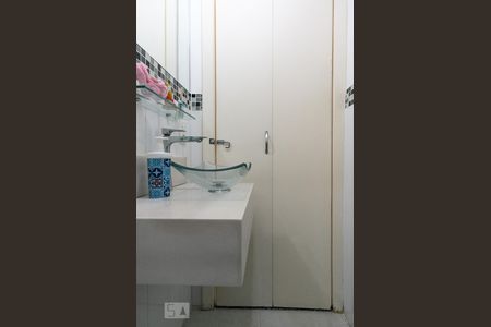 Lavabo de casa de condomínio à venda com 2 quartos, 102m² em Imirim, São Paulo