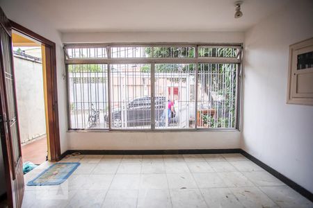 Hall de casa à venda com 5 quartos, 150m² em Jardim Oriental, São Paulo