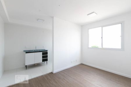 Sala de apartamento para alugar com 2 quartos, 40m² em Itaquera, São Paulo