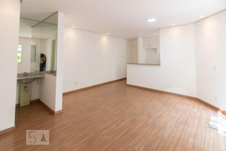 Sala de apartamento para alugar com 2 quartos, 65m² em Parque Novo Mundo, São Paulo