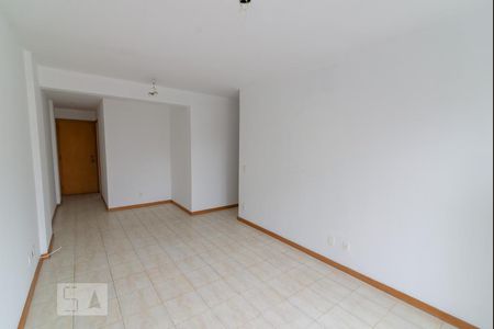 Apartamento à venda com 70m², 2 quartos e 1 vagaSala