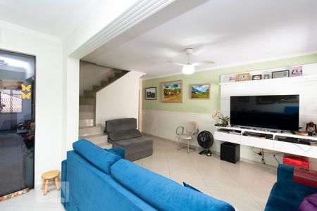 Sala de Estar de casa à venda com 3 quartos, 72m² em Jardim Carlu, São Paulo