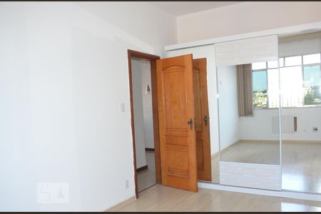 Quarto 1 de apartamento à venda com 2 quartos, 70m² em Jardim Guanabara, Rio de Janeiro