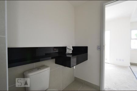 Banheiro de kitnet/studio para alugar com 1 quarto, 38m² em Vila Monte Alegre, São Paulo