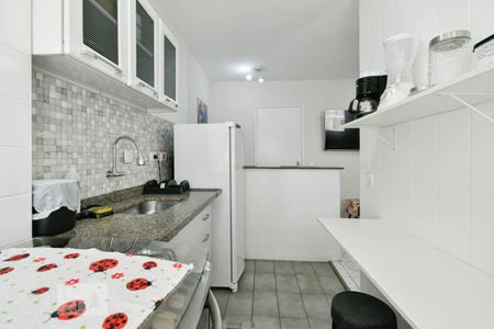 Cozinha de kitnet/studio para alugar com 1 quarto, 30m² em Bela Vista, São Paulo