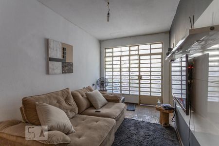 Sala de casa à venda com 6 quartos, 180m² em Vila Ipojuca, São Paulo