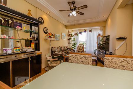 Sala de apartamento para alugar com 3 quartos, 66m² em Nonoai, Porto Alegre