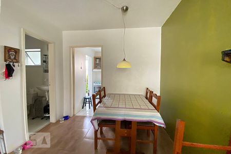 Sala de casa de condomínio à venda com 2 quartos, 87m² em Canudos, Novo Hamburgo