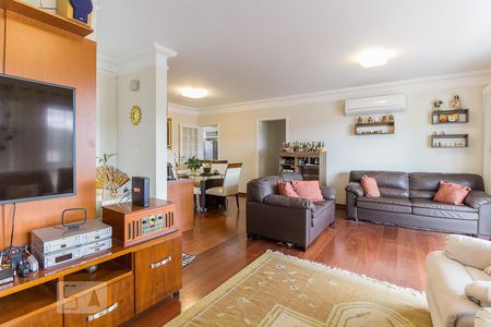 Sala de apartamento para alugar com 3 quartos, 144m² em Centro, Mogi das Cruzes