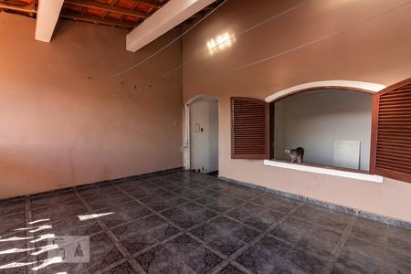 Casa para alugar com 260m², 3 quartos e 2 vagas Casa para alugar com 260m², 3 quartos e 2 vagasSacada 2