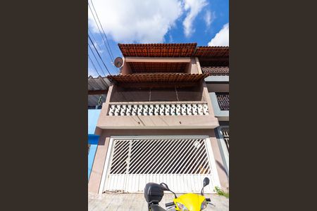 Casa para alugar com 260m², 3 quartos e 2 vagas Casa para alugar com 260m², 3 quartos e 2 vagasFachada