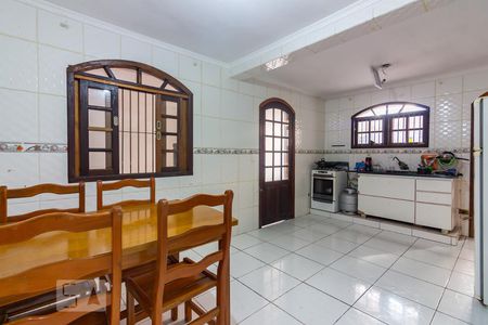 Casa para alugar com 260m², 3 quartos e 2 vagas Casa para alugar com 260m², 3 quartos e 2 vagasCozinha