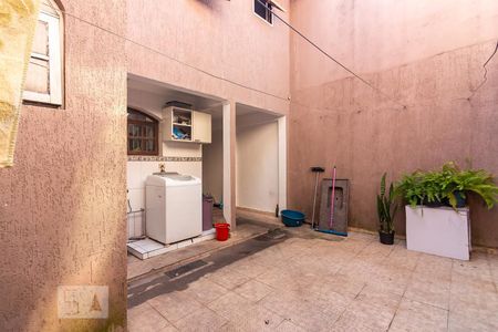 Casa para alugar com 260m², 3 quartos e 2 vagas Casa para alugar com 260m², 3 quartos e 2 vagasQuintal