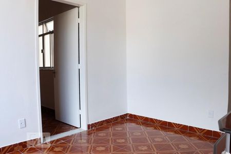 Sala de casa para alugar com 3 quartos, 80m² em Todos Os Santos, Rio de Janeiro