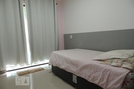 Quarto Suíte 1 de casa de condomínio à venda com 3 quartos, 240m² em Anil, Rio de Janeiro