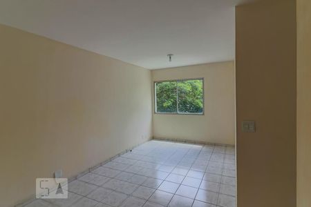 Sala de apartamento para alugar com 3 quartos, 67m² em Vila Butantã, São Paulo