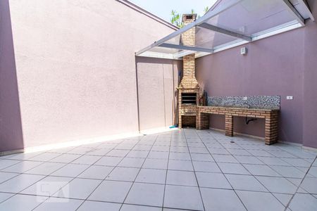 Casa à venda com 220m², 3 quartos e 5 vagas Casa à venda com 220m², 3 quartos e 5 vagasQuintal - Churrasqueira