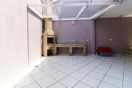 Casa à venda com 220m², 3 quartos e 5 vagas Casa à venda com 220m², 3 quartos e 5 vagasQuintal - Churrasqueira