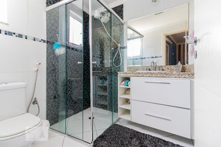 Casa à venda com 220m², 3 quartos e 5 vagas Casa à venda com 220m², 3 quartos e 5 vagasBanheiro da Suíte 1