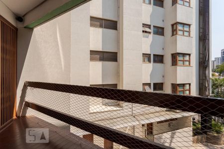 Varanda de apartamento para alugar com 3 quartos, 245m² em Petrópolis, Porto Alegre