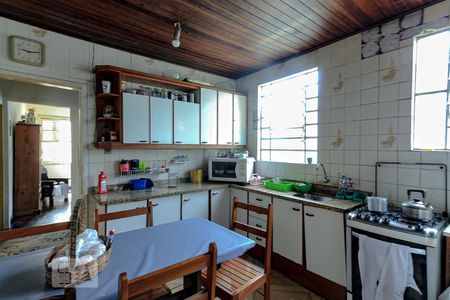 Cozinha de casa à venda com 3 quartos, 100m² em Vila Joao Pessoa, Porto Alegre