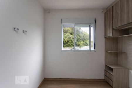 Quarto 1 de apartamento para alugar com 2 quartos, 40m² em Santa Cândida, Curitiba