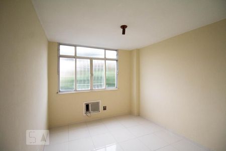 Quarto 1 de apartamento para alugar com 2 quartos, 67m² em Rocha, São Gonçalo