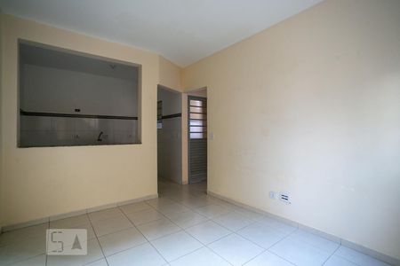 Sala de casa para alugar com 1 quarto, 55m² em Parque Peruche, São Paulo