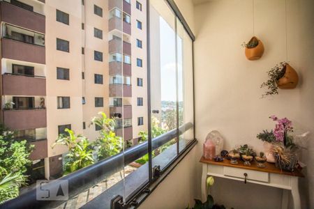 Varanda de apartamento à venda com 2 quartos, 55m² em Vila Fachini, São Paulo