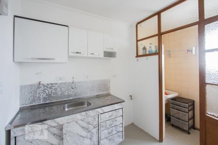 Cozinha de apartamento para alugar com 1 quarto, 49m² em Campo Belo, São Paulo