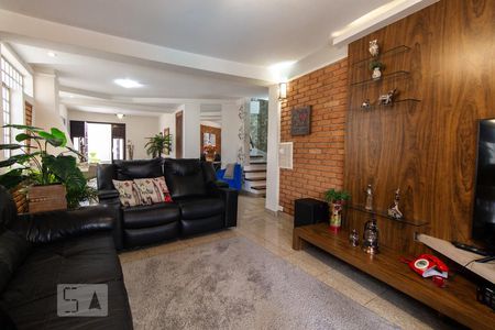 Sala de casa à venda com 3 quartos, 247m² em Vila Lúcia, São Paulo