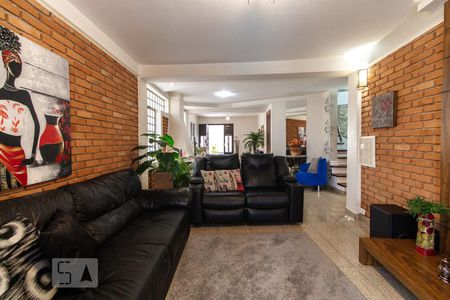 Sala de casa à venda com 3 quartos, 247m² em Vila Lúcia, São Paulo