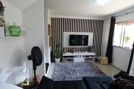 Sala de apartamento para alugar com 2 quartos, 65m² em Jardim Guairaca, São Paulo