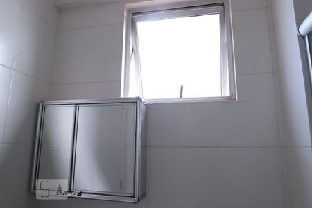 Banheiro de apartamento para alugar com 1 quarto, 33m² em Samambaia Sul (samambaia), Brasília