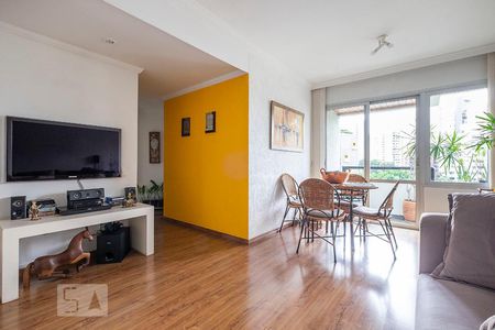 Apartamento à venda com 66m², 2 quartos e 2 vagasSala