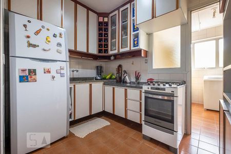 Cozinha de apartamento à venda com 2 quartos, 66m² em Vila Madalena, São Paulo