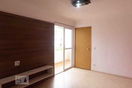 Sala de apartamento para alugar com 2 quartos, 47m² em Jardim Ísis, Cotia