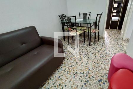 Sala de apartamento para alugar com 2 quartos, 50m² em Guilhermina, Praia Grande