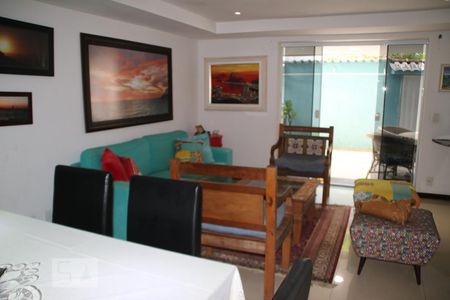 Sala 1 de casa de condomínio à venda com 5 quartos, 250m² em Taquara, Rio de Janeiro