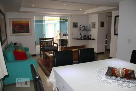 Sala 1 de casa de condomínio à venda com 5 quartos, 250m² em Taquara, Rio de Janeiro