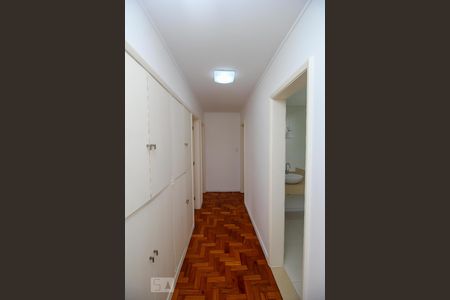 Corredor de apartamento à venda com 3 quartos, 143m² em Copacabana, Rio de Janeiro